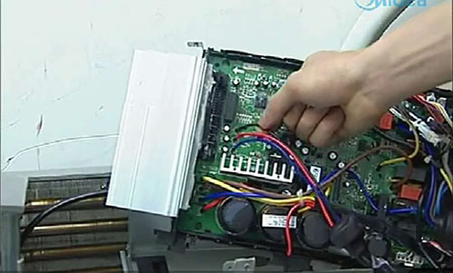 平度美的空调电话是多少